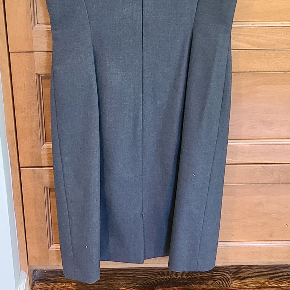 Gray Tahari Dress - Size 2. - Picture 3 of 3